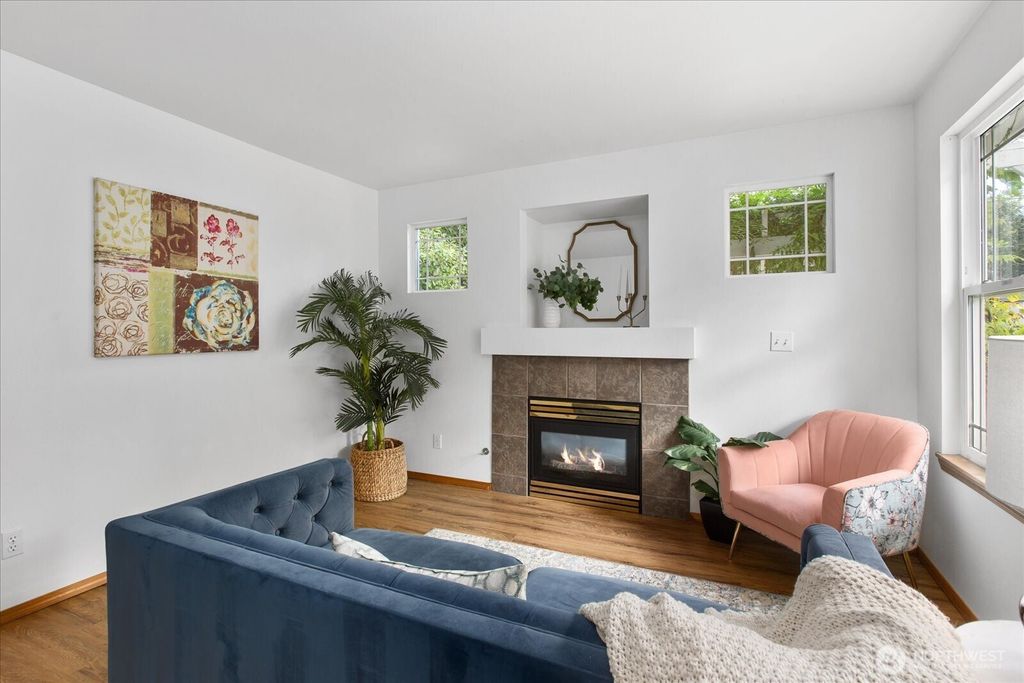 Photo of 11413 20th Street NE #5, Lake Stevens, WA 98258 (MLS # 2411293)
