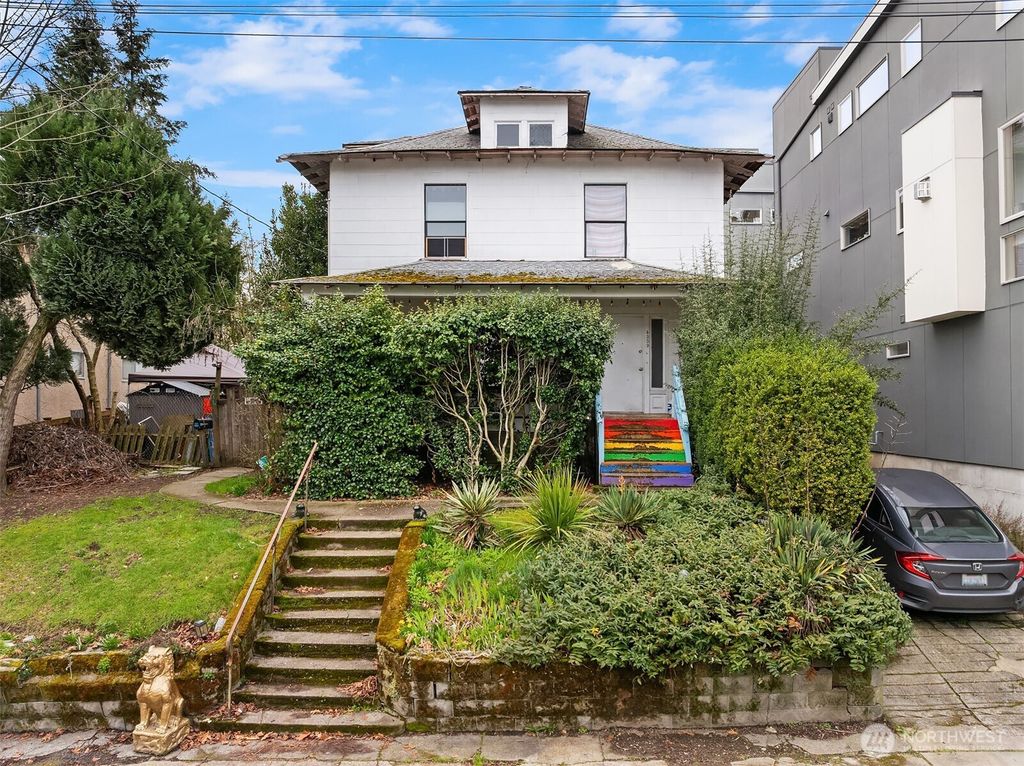Photo of 4309 Evanston Avenue N, Seattle, WA 98103 (MLS # 2485451)