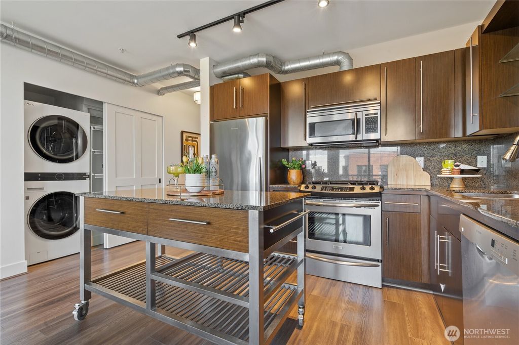 Photo of 530 Broadway E #606, Seattle, WA 98102 (MLS # 2437354)