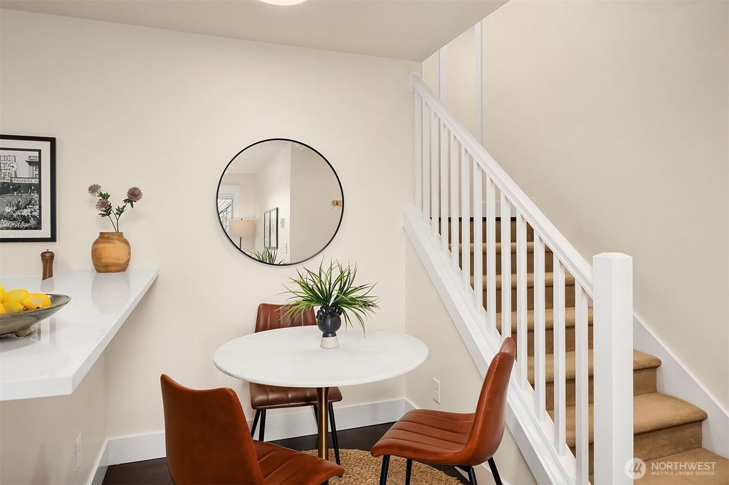 Photo of 120 NW 39th Street #304, Seattle, WA 98107 (MLS # 2519555)