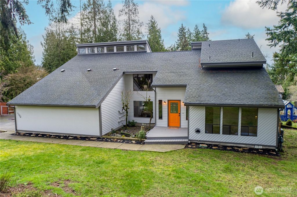 Photo of 1705 Alder Street, Milton, WA 98354 (MLS # 2340274)