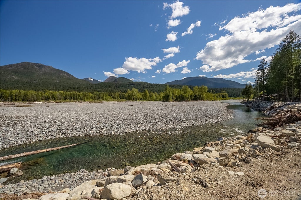 Photo of 103 Maple Place, Packwood, WA 98361 (MLS # 2588866)