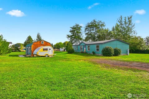Photo of 2902 S 90th Avenue, Yakima, WA 98903 (MLS # 2572921)