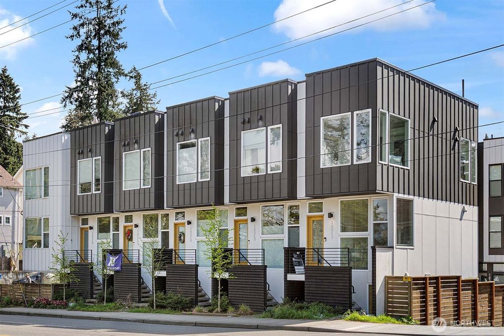 Photo of 1271 N 145th Street, Seattle, WA 98133 (MLS # 2354762)