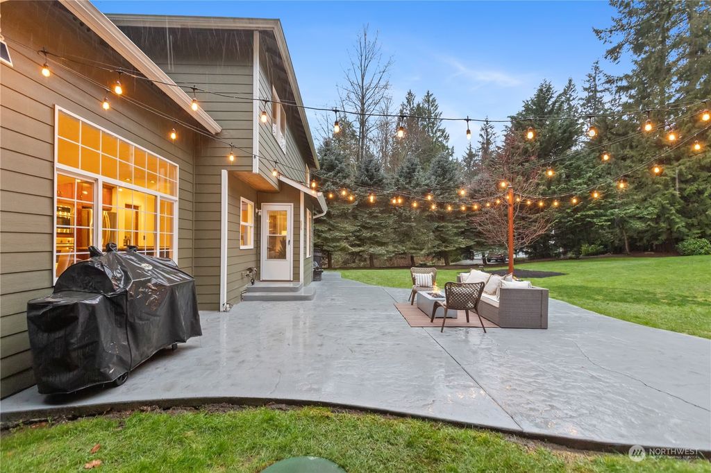 Photo of 11211 42nd Street SE, Snohomish, WA 98290 (MLS # 2204927)