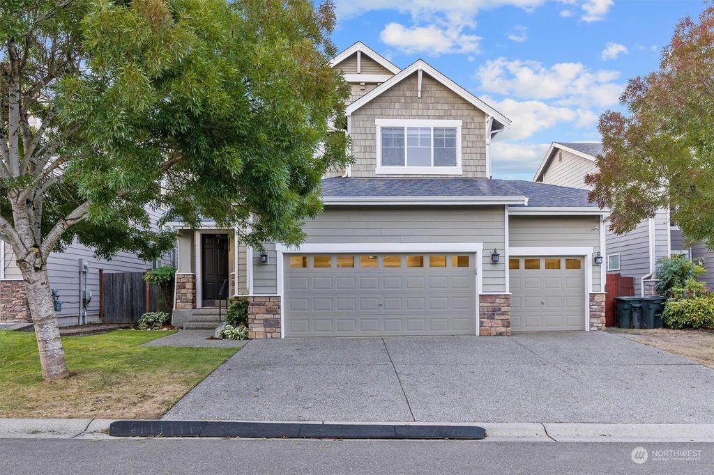 Photo of 7730 NE 199th Street, Kenmore, WA 98028 (MLS # 2150941)