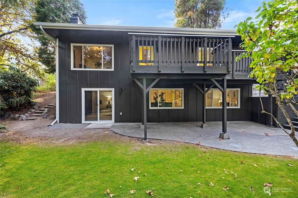 Photo of 17318 95th Avenue NE, Bothell, WA 98011 (MLS # 2031879)