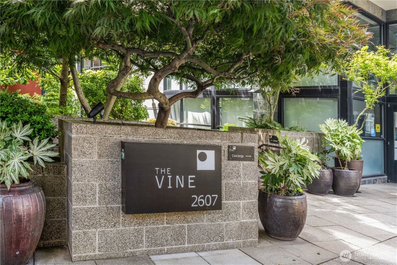 2607 Western Avenue 302