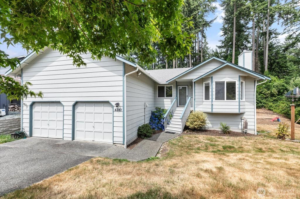 Photo of 4361 Shadowood Drive, Clinton, WA 98236 (MLS # 2560879)
