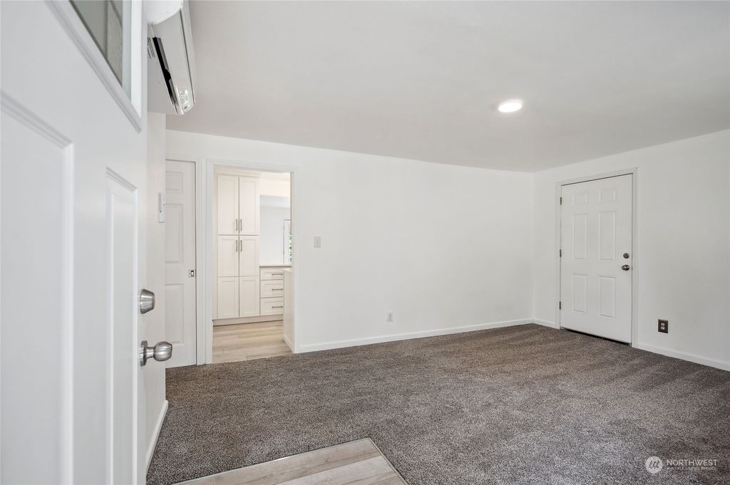 Photo of 30566 6th Ave SW Ave, Federal Way, WA 98023 (MLS # 2265312)