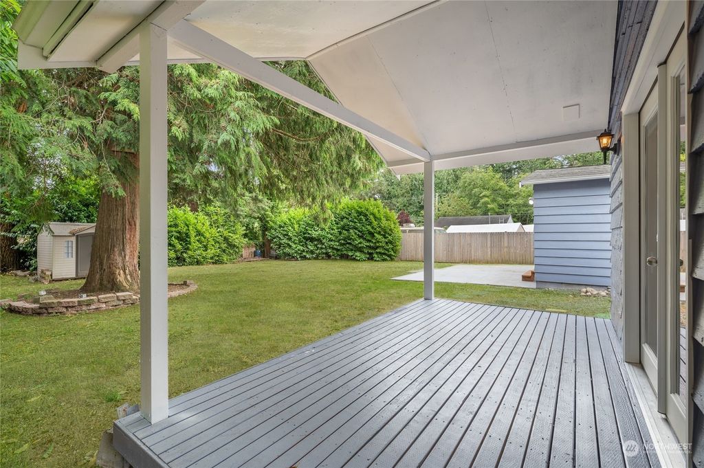 Photo of 30566 6th Ave SW Ave, Federal Way, WA 98023 (MLS # 2265312)