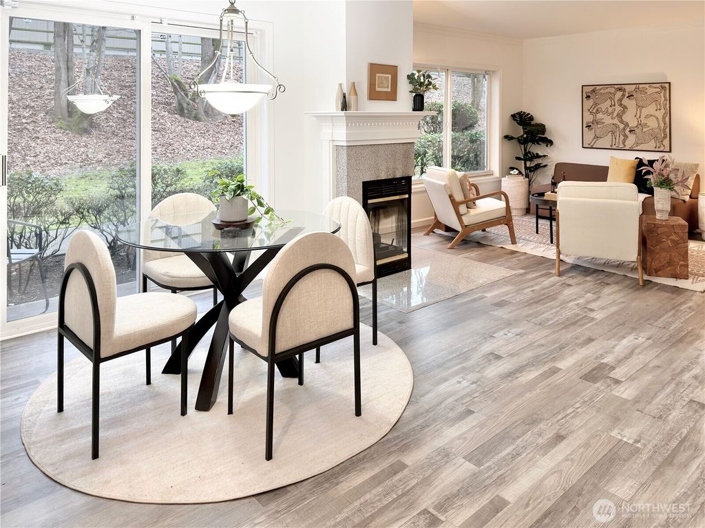 Photo of 210 10th Street #4, Kirkland, WA 98033 (MLS # 2472480)