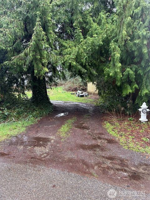 Photo of 9508 204th Ave E Ave, Bonney Lake, WA 98391 (MLS # 2494909)