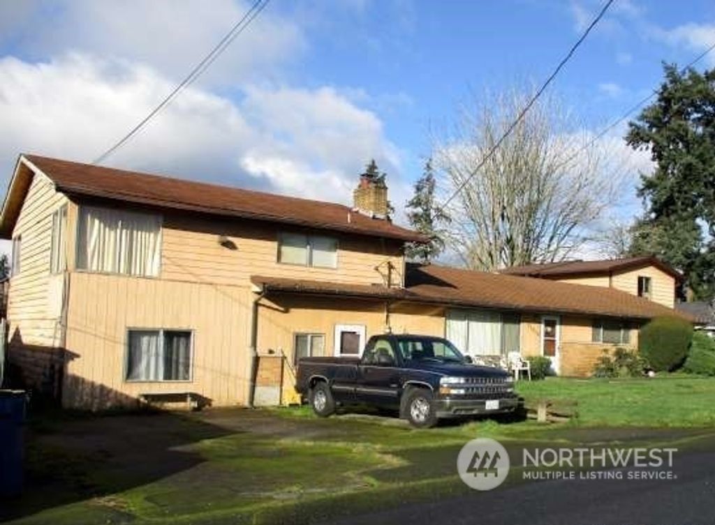 Photo of 21916 86th Place W, Edmonds, WA 98026 (MLS # 2211732)