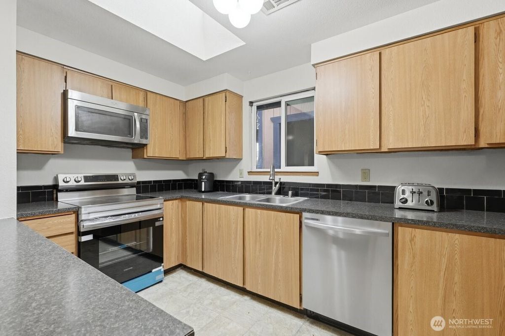 Photo of 3105 K Street NE, Auburn, WA 98002 (MLS # 2490083)