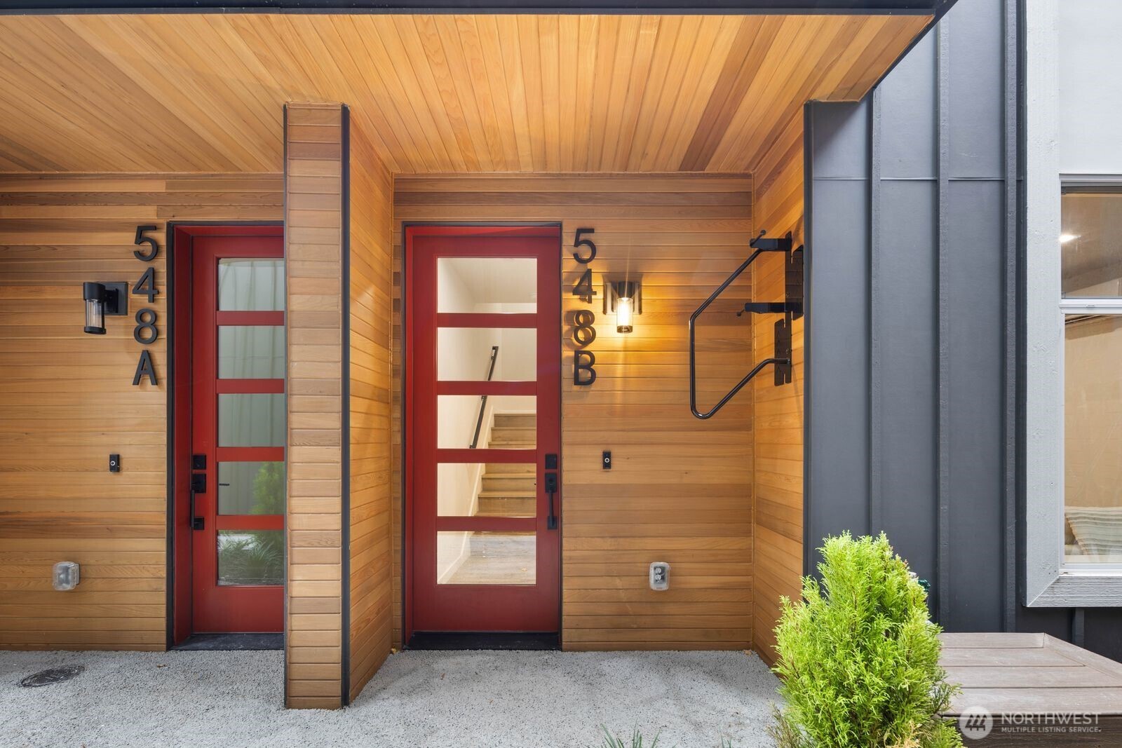 548 S Cloverdale Street A