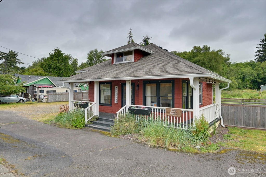 Photo of 3100 US-101, Long Beach, WA 98631 (MLS # 2588963)