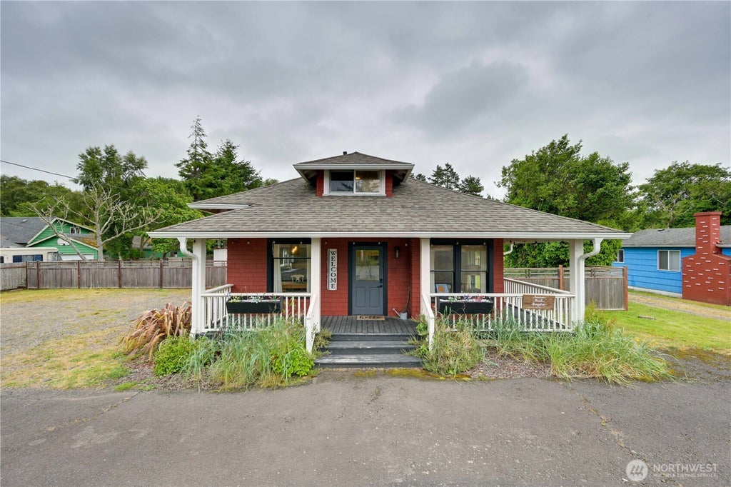 Photo of 3100 US-101, Long Beach, WA 98631 (MLS # 2588963)
