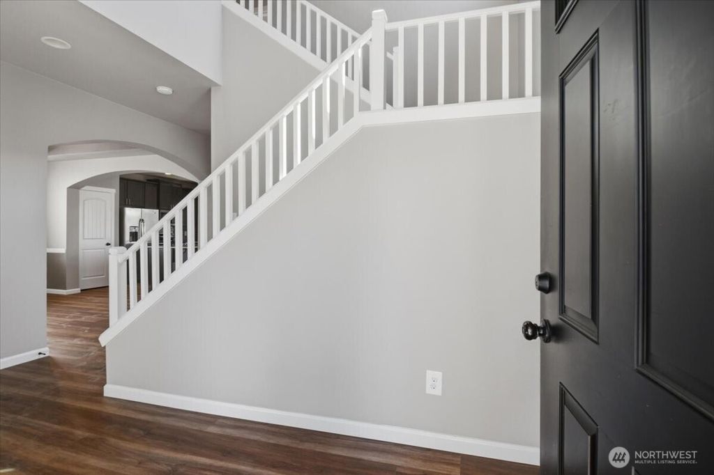 Photo of 25916 168th Place SE, Covington, WA 98042 (MLS # 2489352)