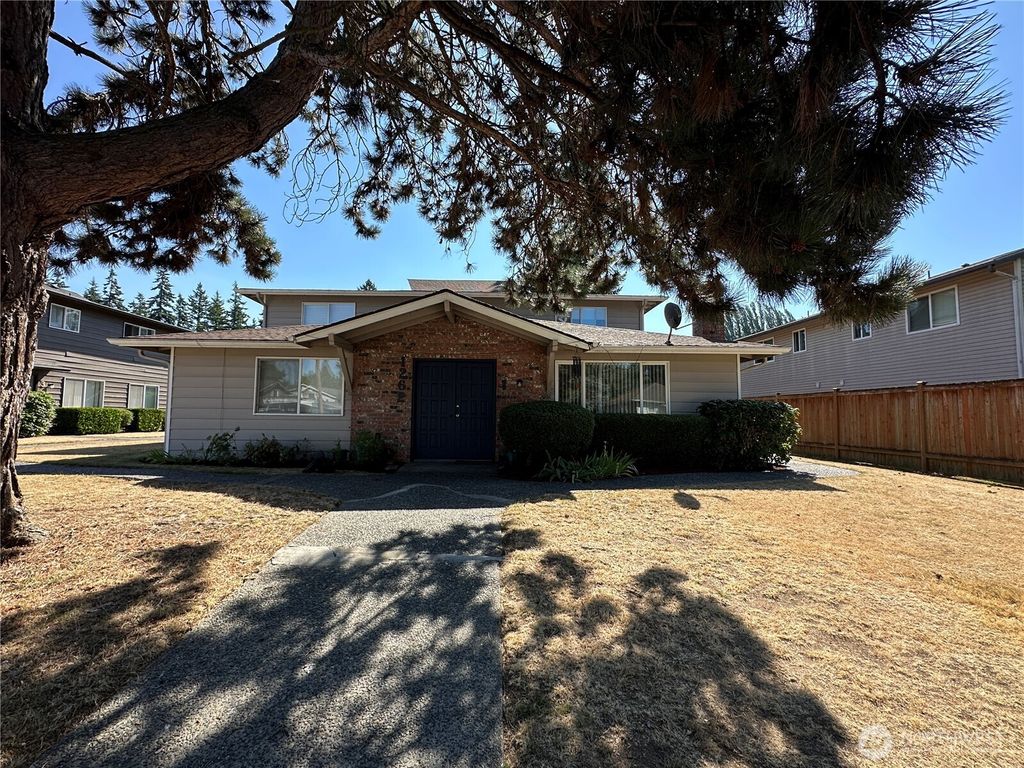 Photo of 1262 Cedar Avenue #1-4, Marysville, WA 98270 (MLS # 2424609)