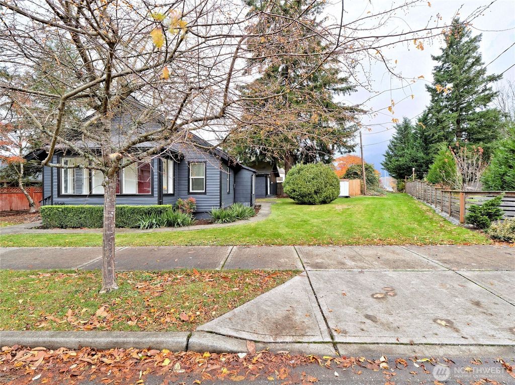 Photo of 8568 Falls Avenue SE, Snoqualmie, WA 98065 (MLS # 2445853)