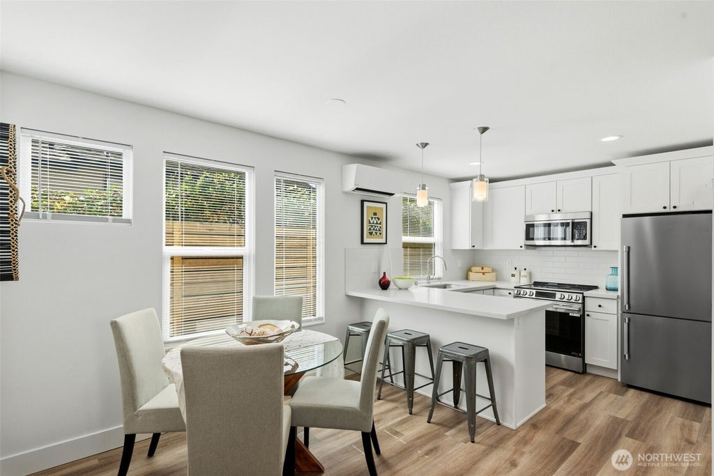 Photo of 5947 41st Avenue SW #B, Seattle, WA 98136 (MLS # 2586693)