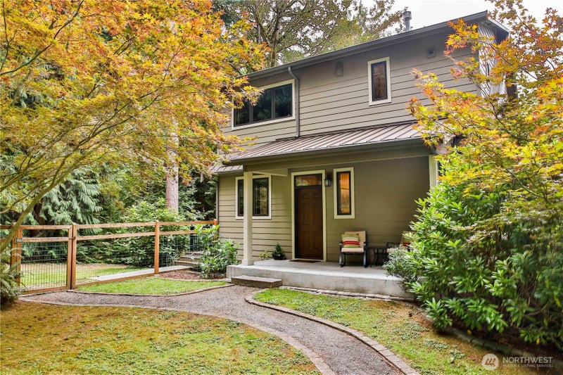 8039 Cultus Bay Road