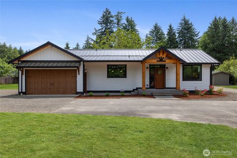 Photo of 11816 Creviston Drive NW, Gig Harbor, WA 98329 (MLS # 2395940)
