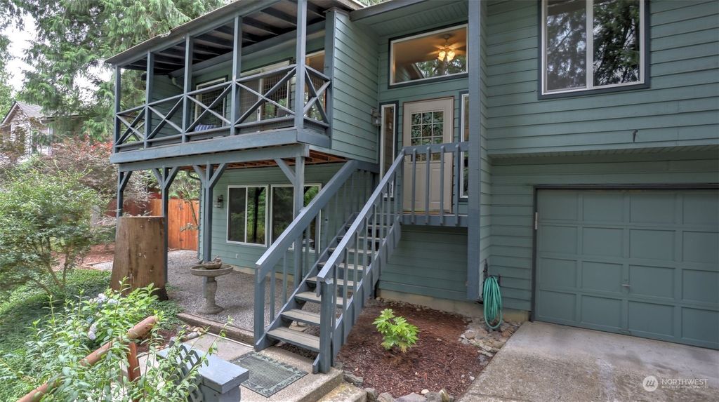 Photo of 26711 223rd Place SE, Maple Valley, WA 98038 (MLS # 2271013)