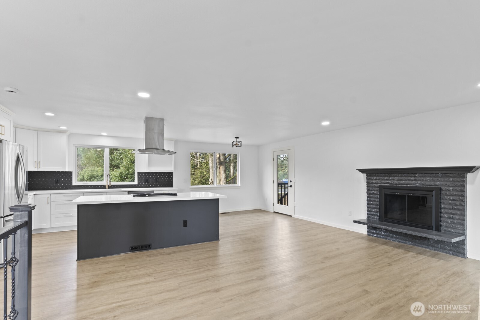 7545 Old Military Rd NE