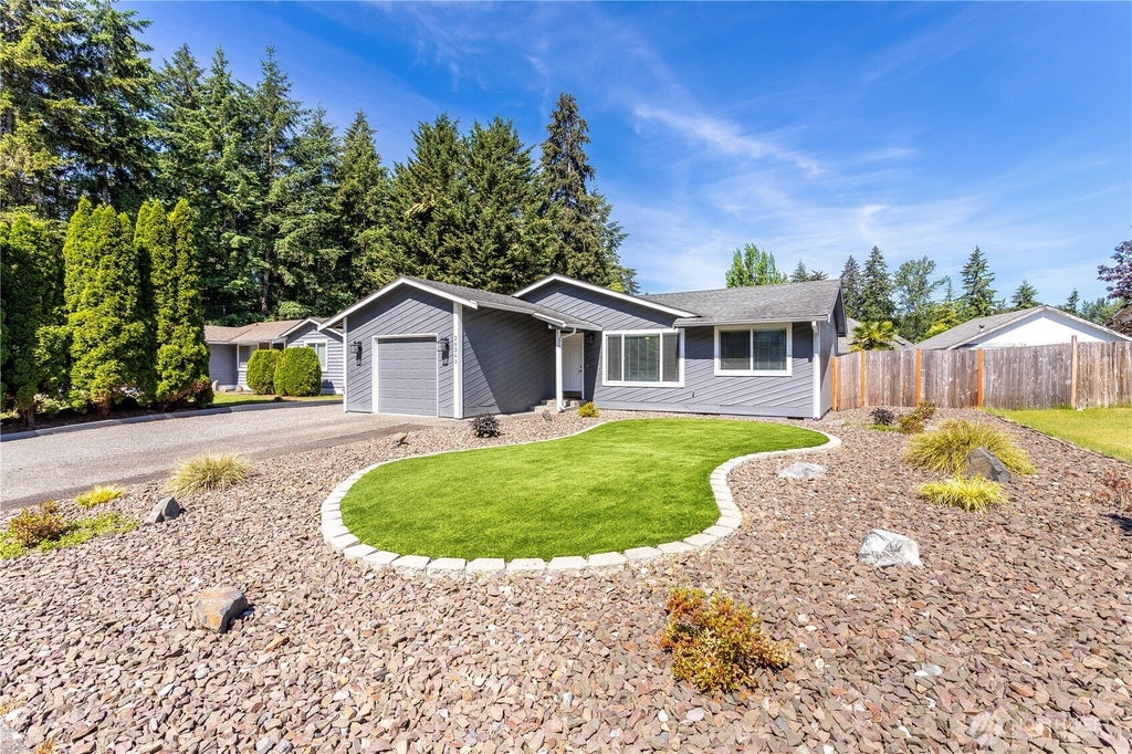 Photo of 26343 191st Place SE, Covington, WA 98042 (MLS # 2534144)