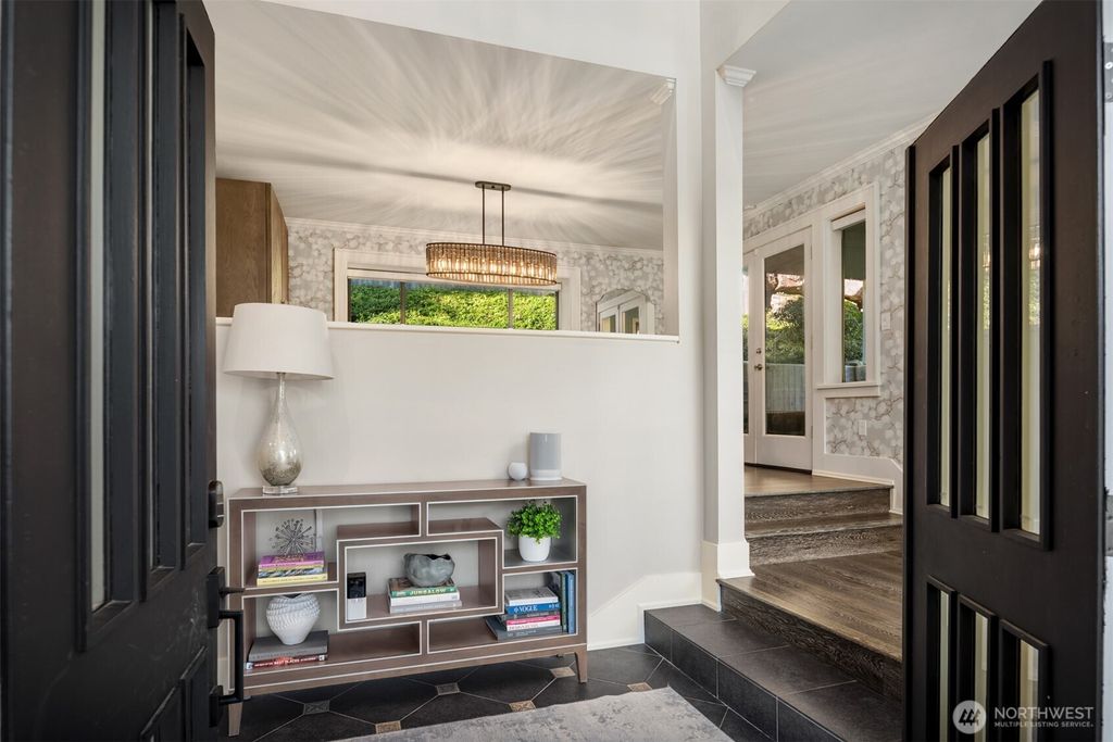 Photo of 3645 92nd Avenue SE, Mercer Island, WA 98040 (MLS # 2493765)