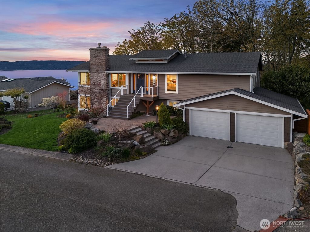 Photo of 9219 60th Avenue W, Mukilteo, WA 98275 (MLS # 2503635)