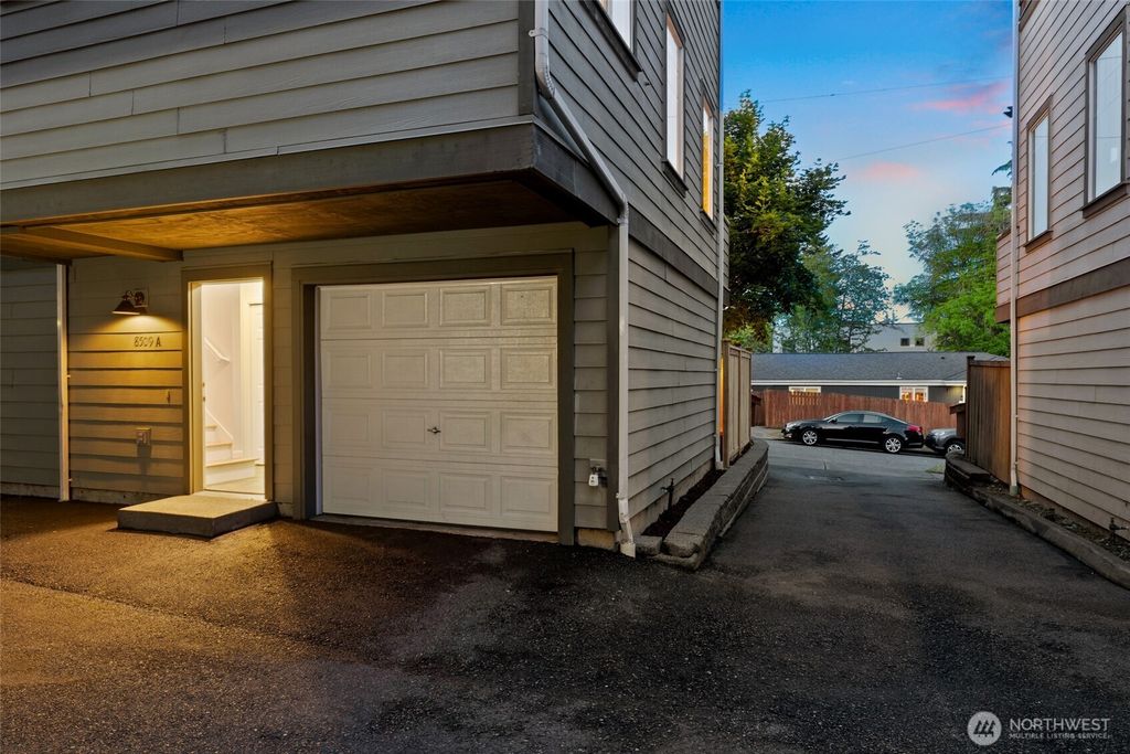 Photo of 8509 A Interlake Avenue N, Seattle, WA 98103 (MLS # 2520973)
