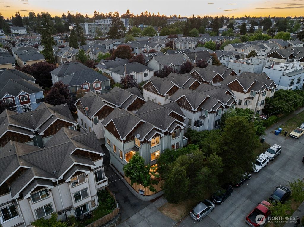 Photo of 8509 A Interlake Avenue N, Seattle, WA 98103 (MLS # 2520973)