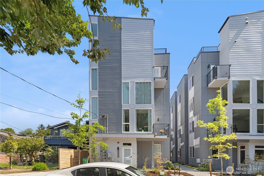 Photo of 9518 Interlake Avenue N, Seattle, WA 98103 (MLS # 2488003)