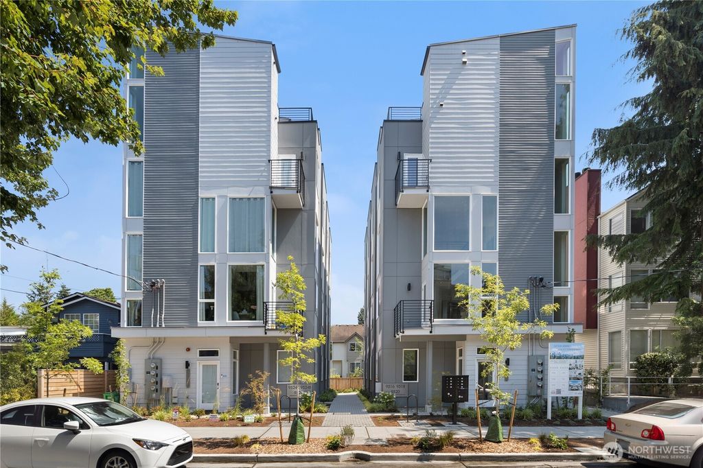 Photo of 9518 Interlake Avenue N, Seattle, WA 98103 (MLS # 2488003)