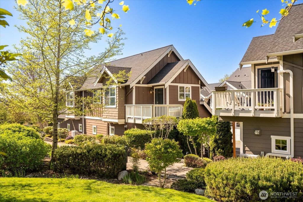 Photo of 2603 NE Jared Court, Issaquah, WA 98029 (MLS # 2370468)