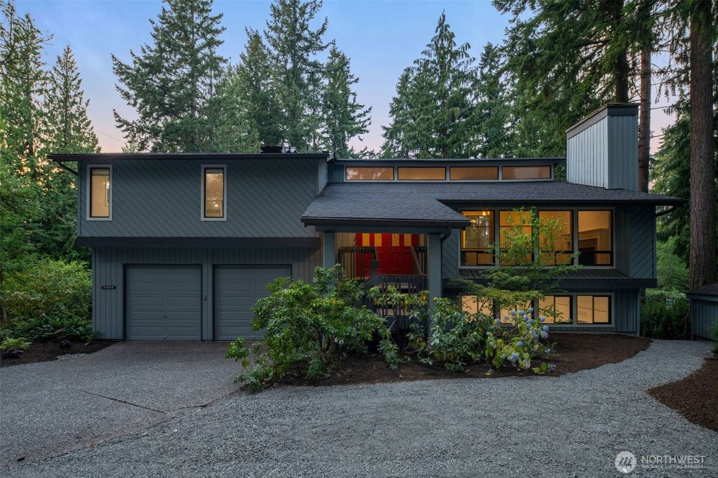 Photo of 21812 SE 28th Street, Sammamish, WA 98075 (MLS # 2416926)
