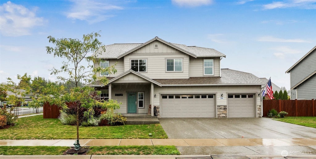 Photo of 344 Cambridge Loop, Sedro Woolley, WA 98284 (MLS # 2587826)