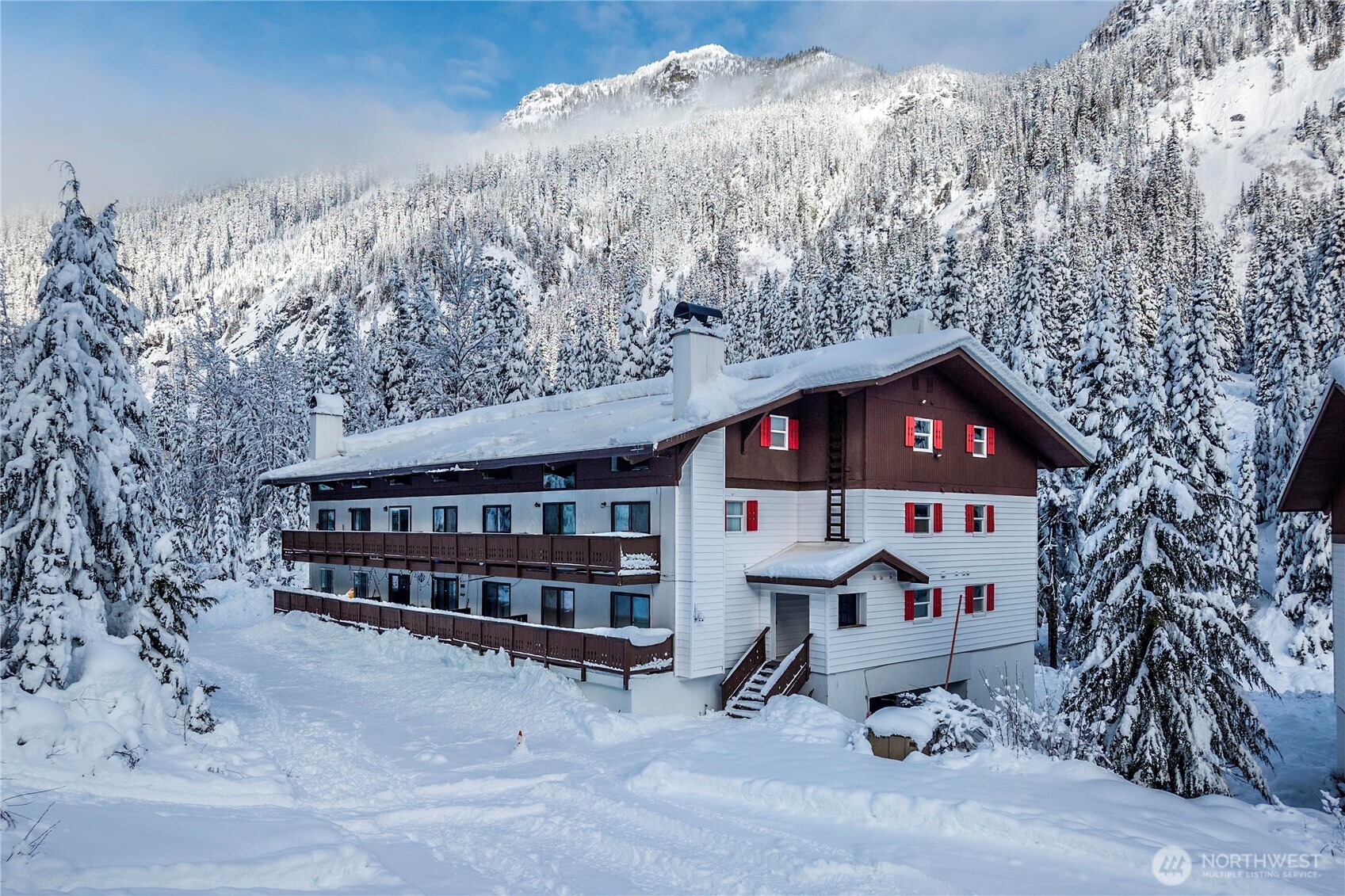 74 Erste Street 1205