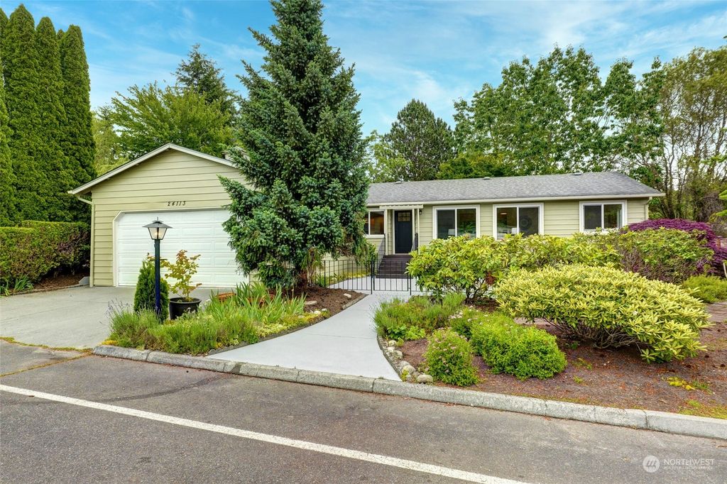 Photo of 24113 10th Place W, Bothell, WA 98021 (MLS # 2250418)