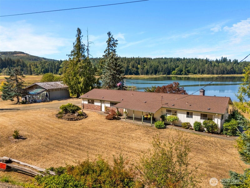 611 SE Kamilche Point Road