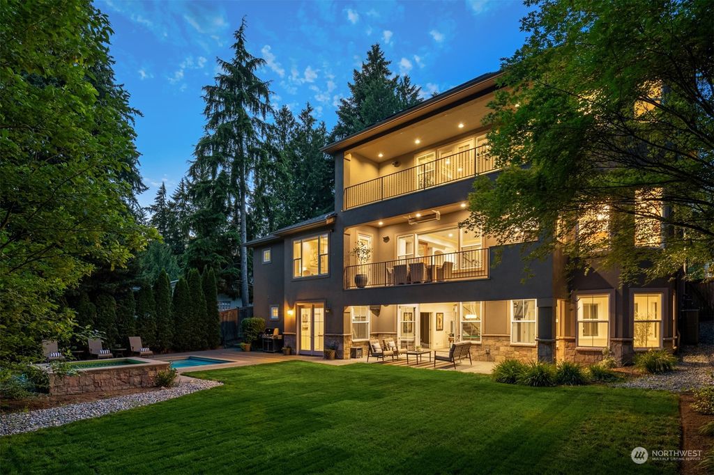 Photo of 10913 SE 25th Street, Bellevue, WA 98004 (MLS # 2175806)