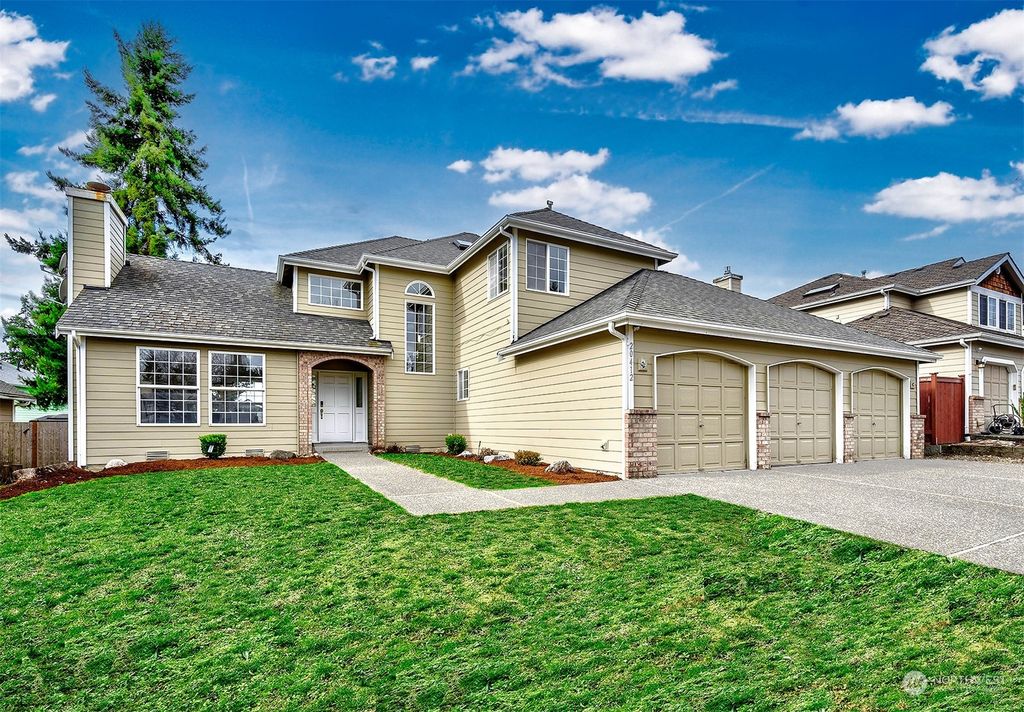 Photo of 20412 23rd Avenue W, Lynnwood, WA 98036 (MLS # 2201233)