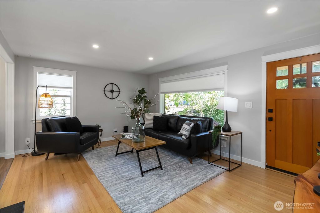 Photo of 10523 Evanston Avenue N, Seattle, WA 98133 (MLS # 2437869)