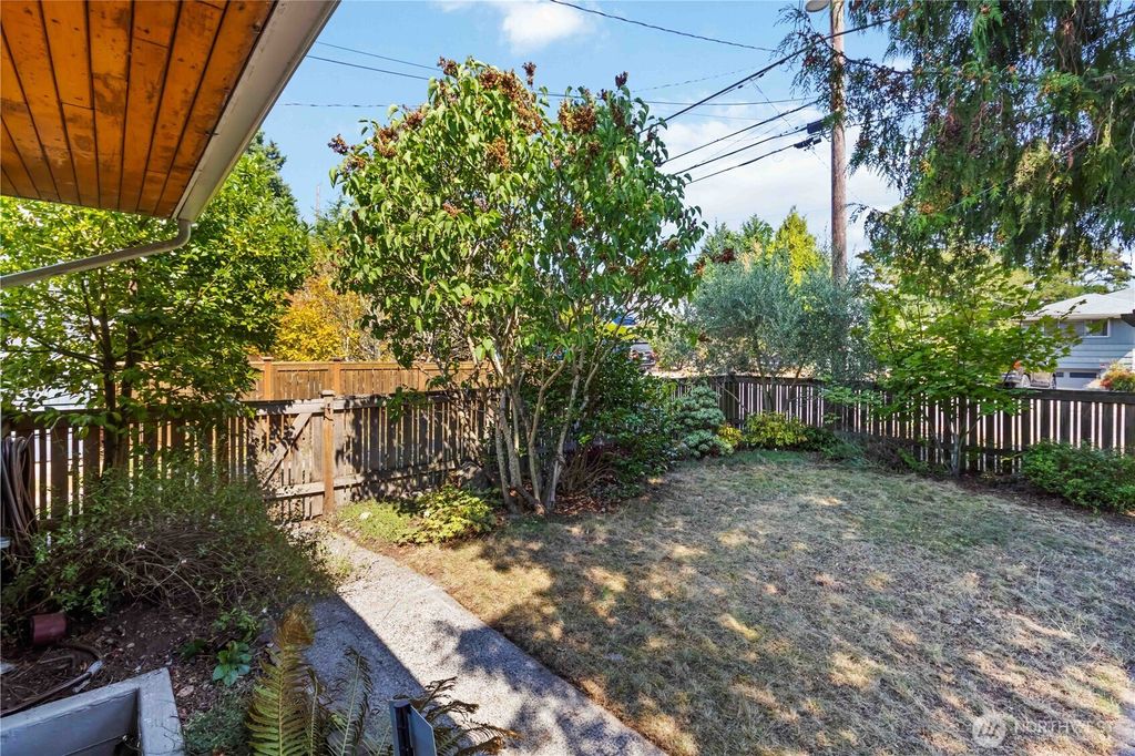 Photo of 10523 Evanston Avenue N, Seattle, WA 98133 (MLS # 2437869)