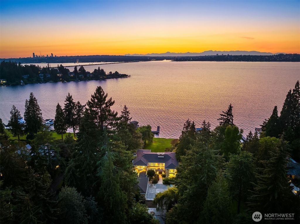 Photo of Hunts Point, WA 98004 (MLS # 2360420)