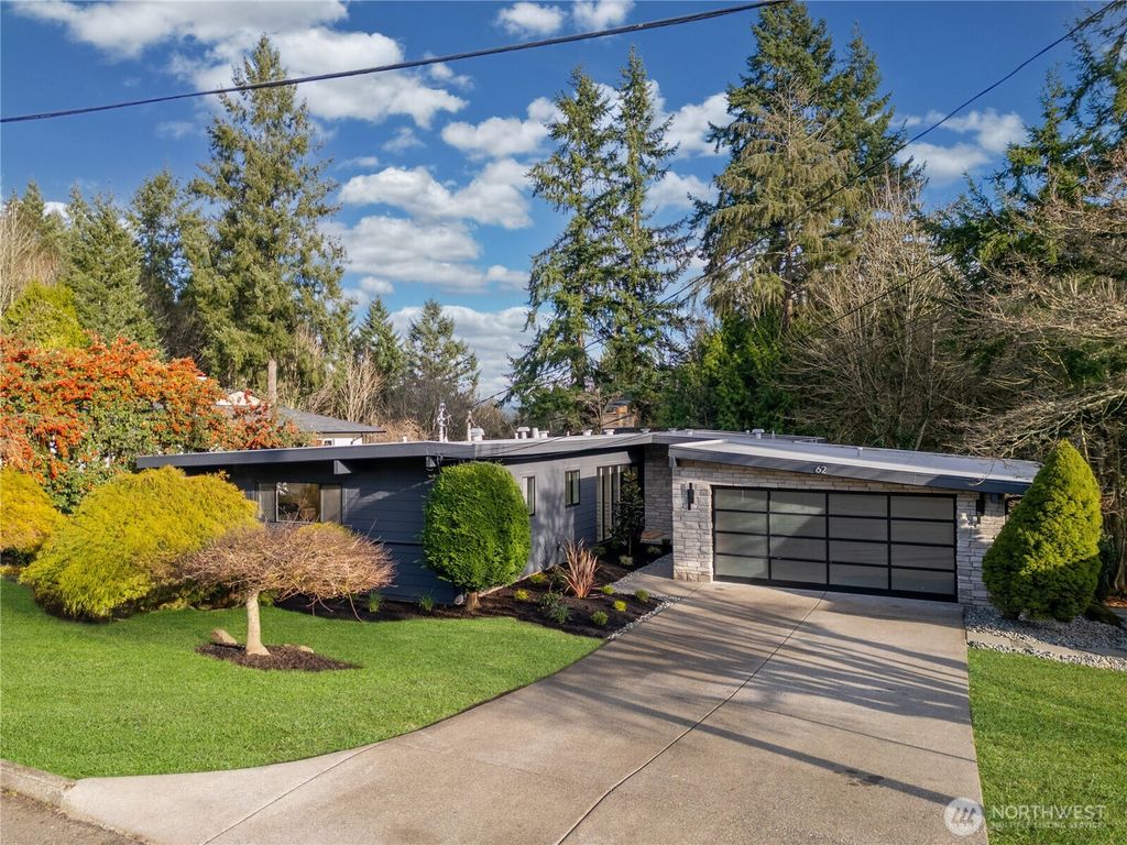 Photo of 62 165th Avenue SE, Bellevue, WA 98008 (MLS # 2467023)