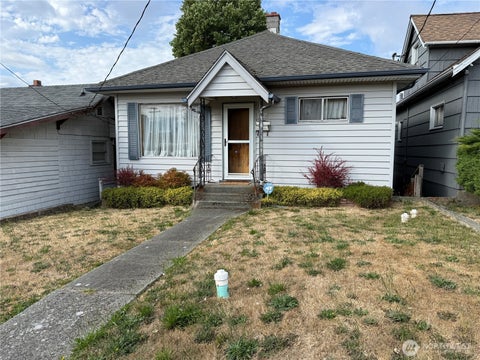 Photo of 1940 4th Street, Bremerton, WA 98337 (MLS # 2575903)